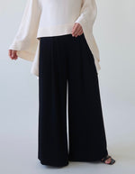 Load image into Gallery viewer, Black Signature SE Trousers
